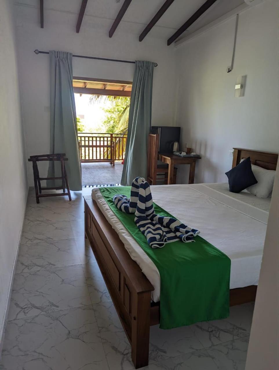 Kirinda Heaven - Yala Hotel Buitenkant foto
